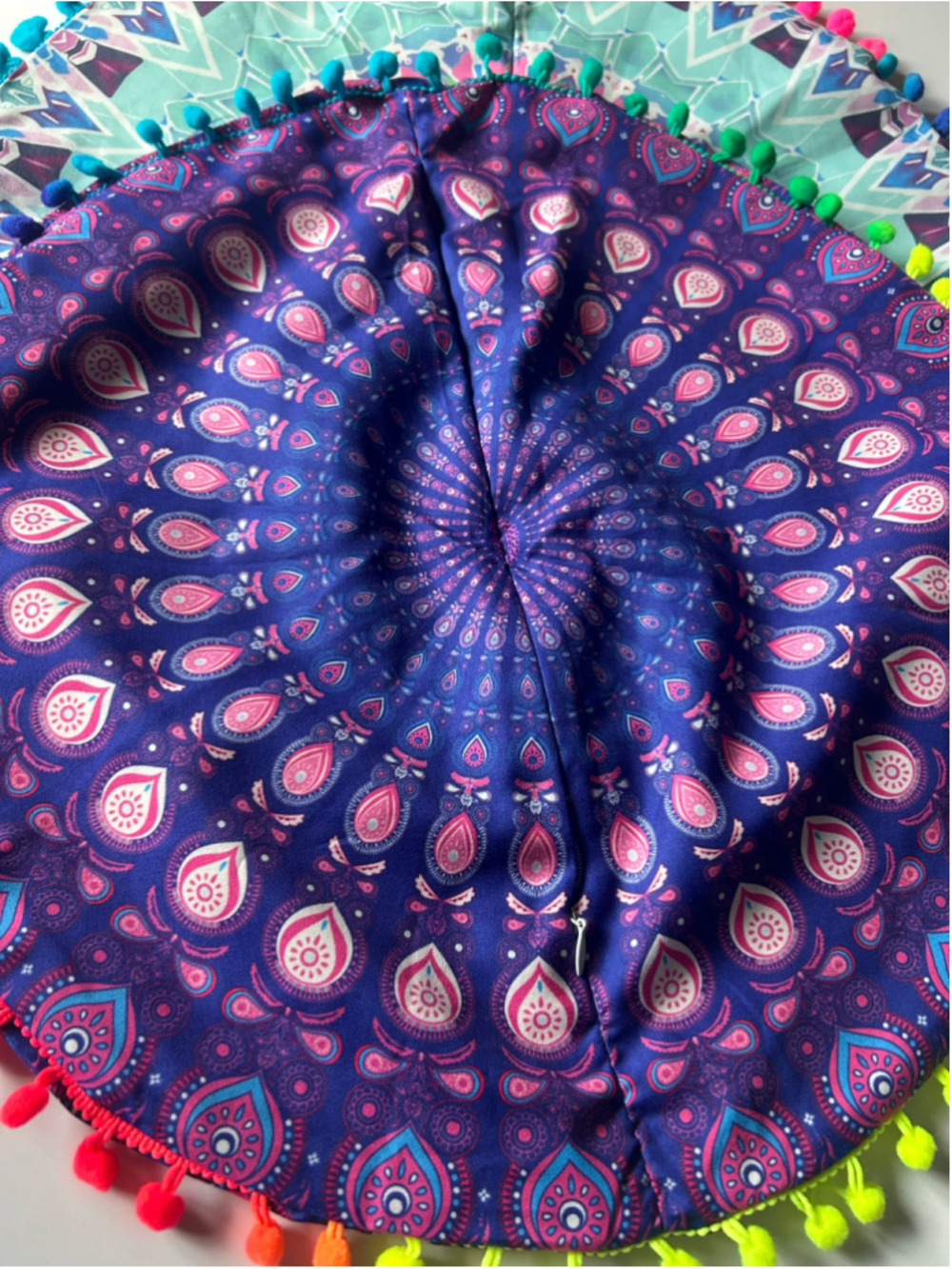 ⚡️2 for $60 16" Round Mandala Accent Pillow Case Set - Picture 5 of 5